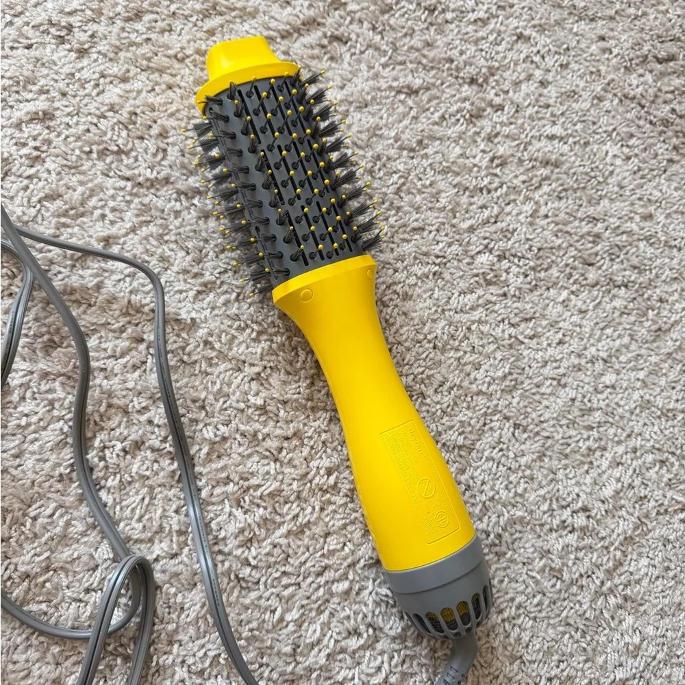 Drybar Blow Dryer Brush - Picture 12 of 13